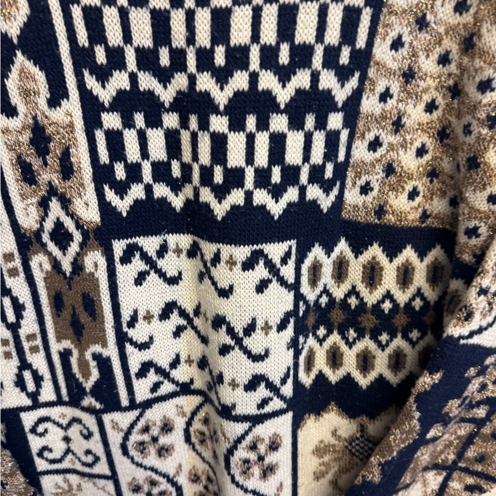 Huntington Ridge Black‎ and Cream Sweater - Picture 9 of 9